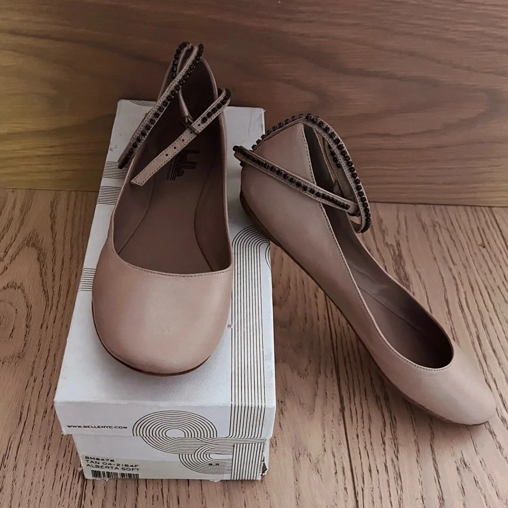 Belle by Sigerson Morrison Alberta Tan Women's Ballet Flats - Picture 4 of 7